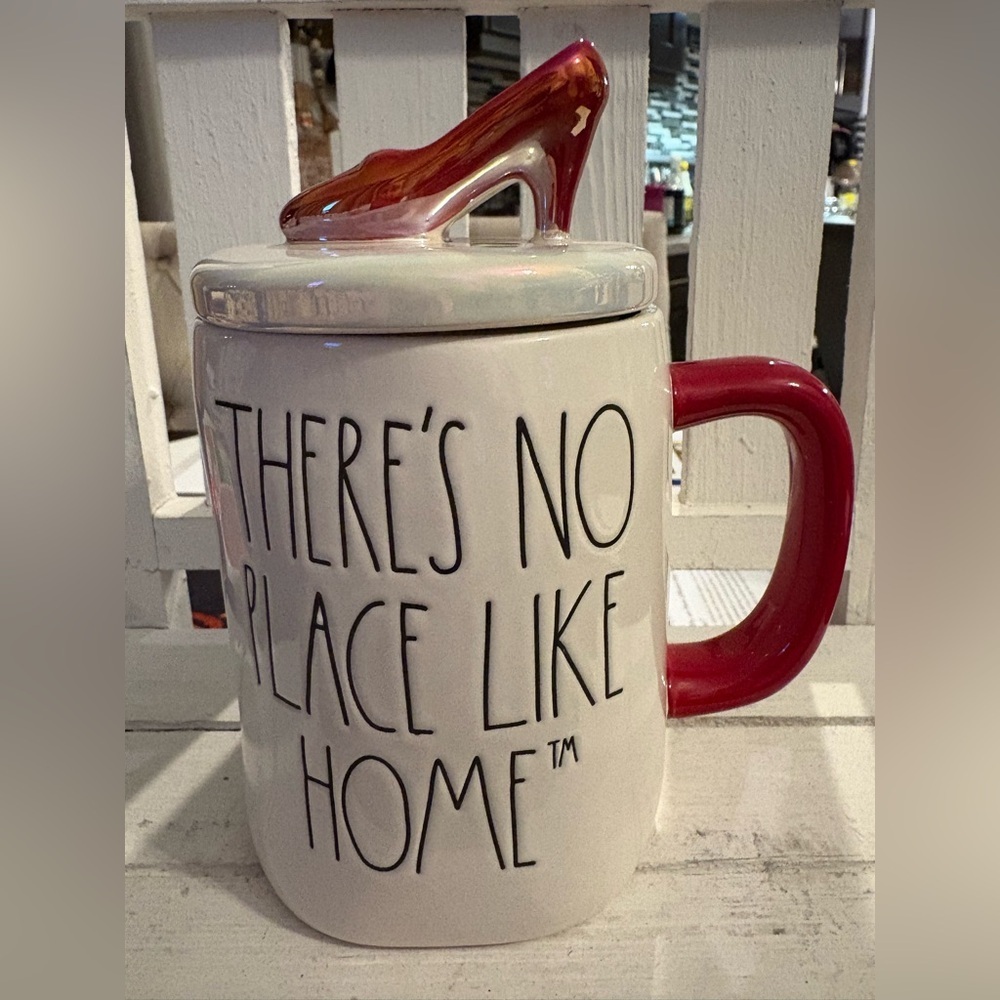 Rae Dunn Wizard of Oz Mug with topper